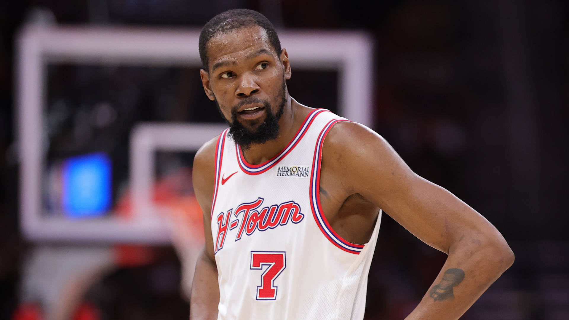 C7娱乐游戏-马刺把刀递给掘金，火箭白捡一个残血湖人